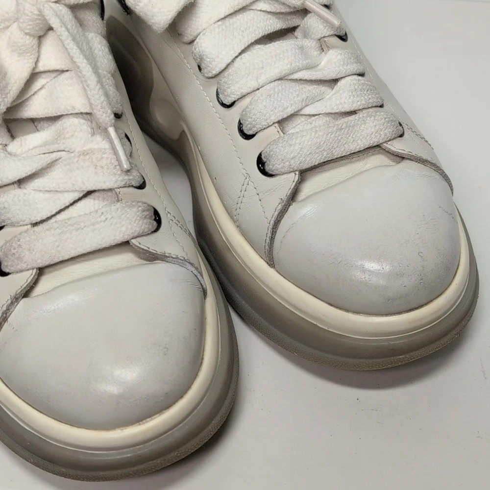 Coco Choo Original Design by EM Black And White chunky Sneakers womans size 7